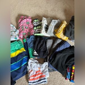 Boy leaning toddler bundle 29pcs 4T-5T